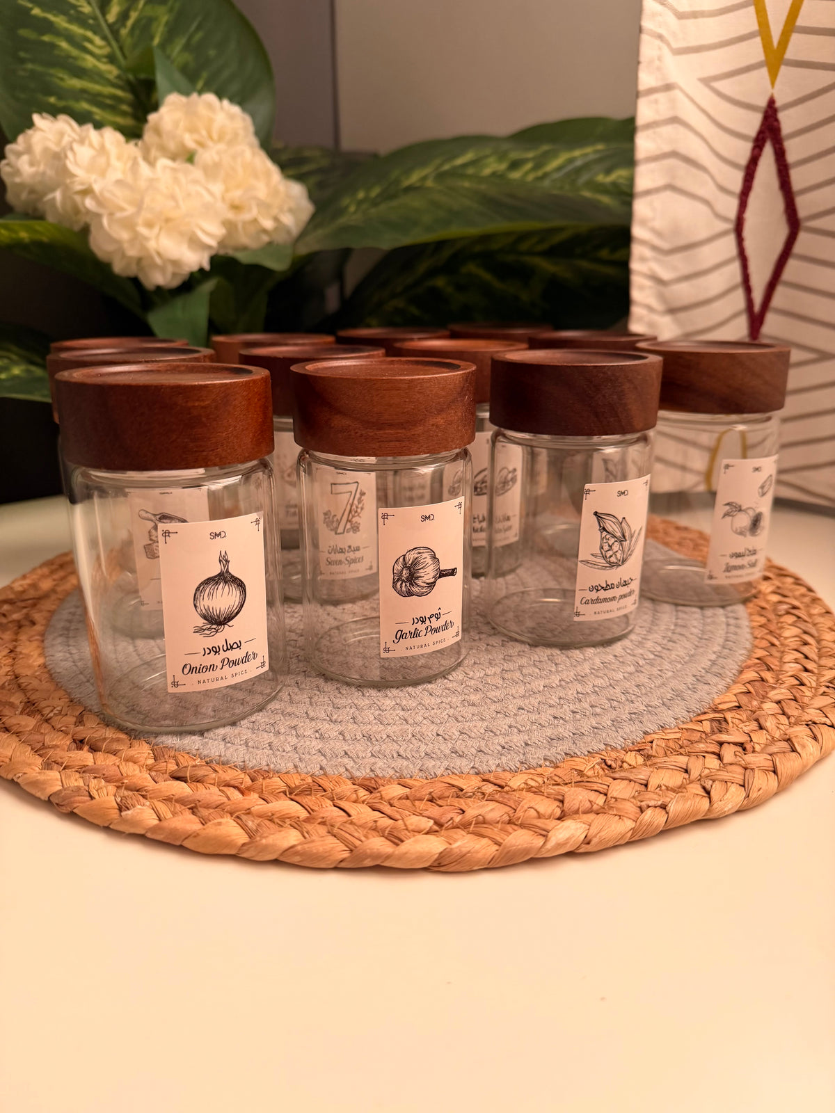(Code315) Set of (12) glass jars 250(جديد)غطاء غامق كبير