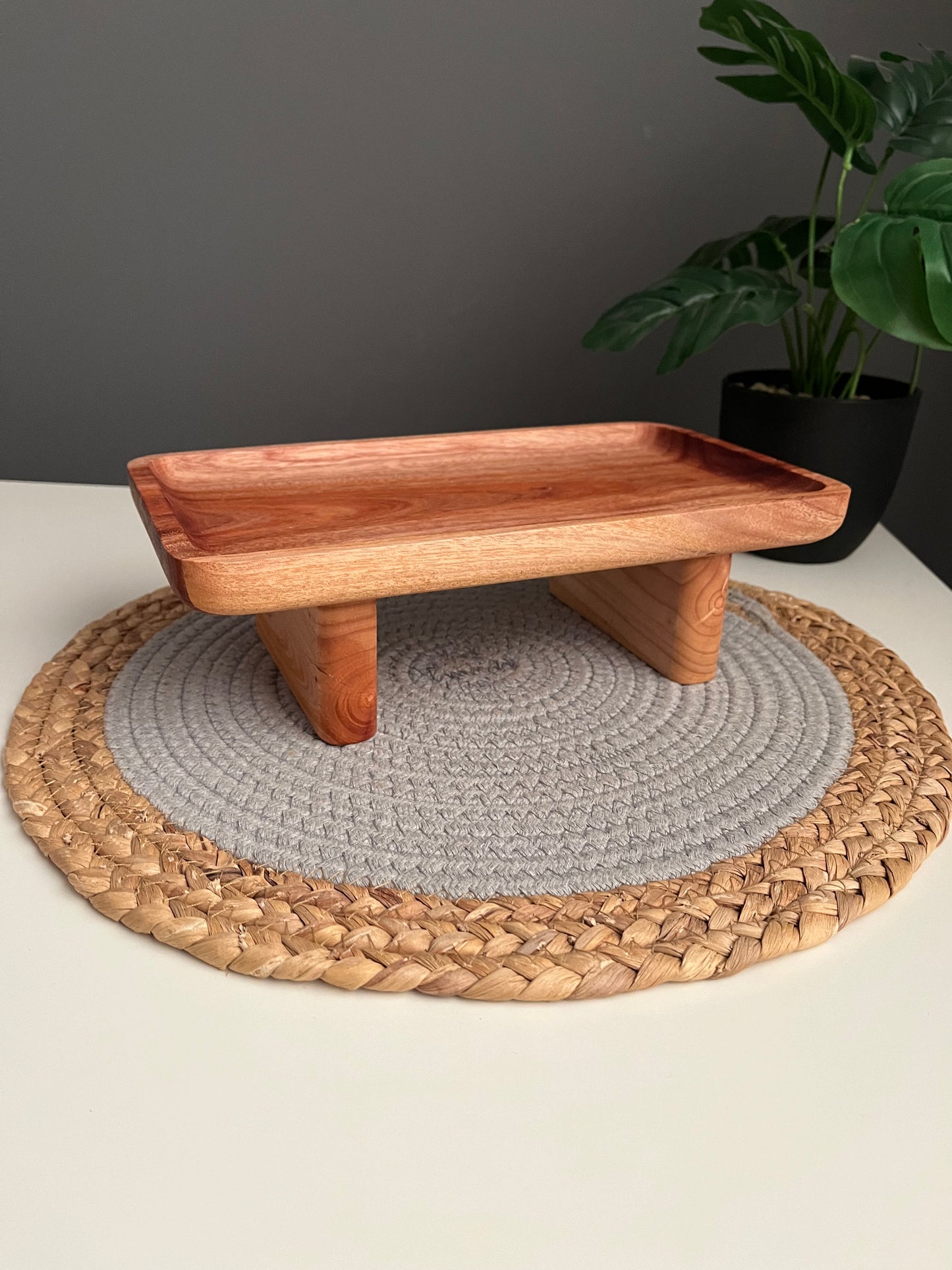 high tray wooden with leg (kay)28cm*16cm