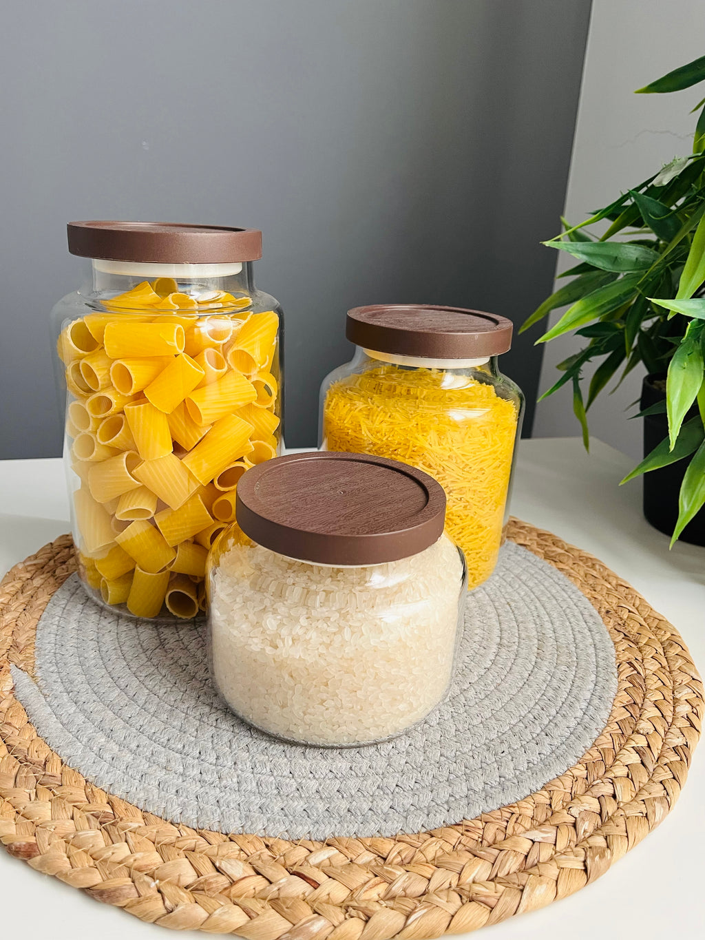 Set of 3 jars different sizes (code041)غطاء بلاستك خشبى