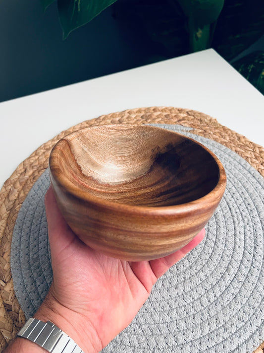 wooden bowl 16x8cm بوله خشب (شجر غامق