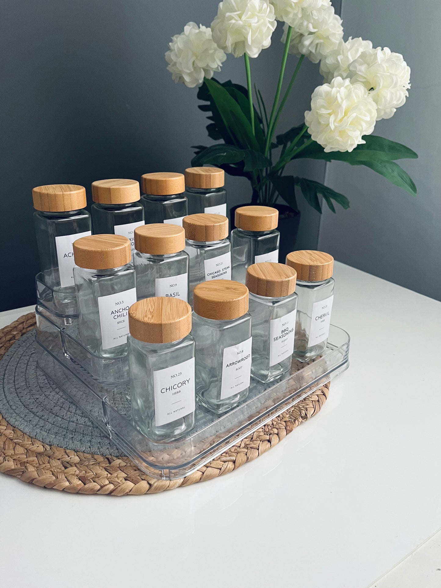 Set of 12 glass jars 150ml + acrylic stairs