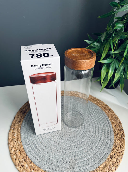 One glass jar (Danny home)780ml(جديد)غطاء غامق (بالقطعه)