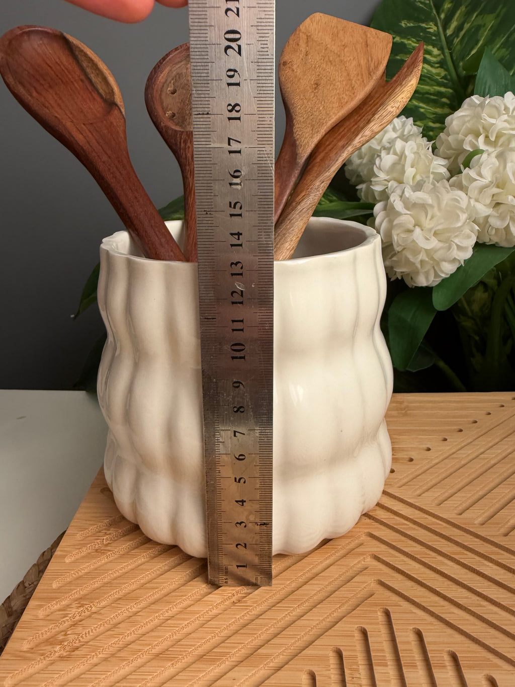 Porcelain holder (white )code455(13cm*12cm)