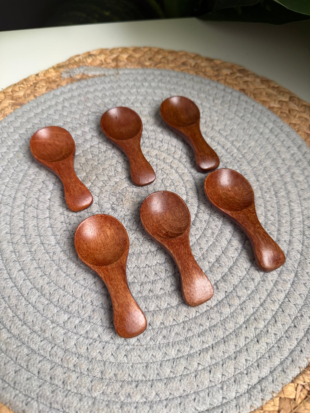 spices spoons طقم ملاعق 6 قطع غامق (جديد) code 270