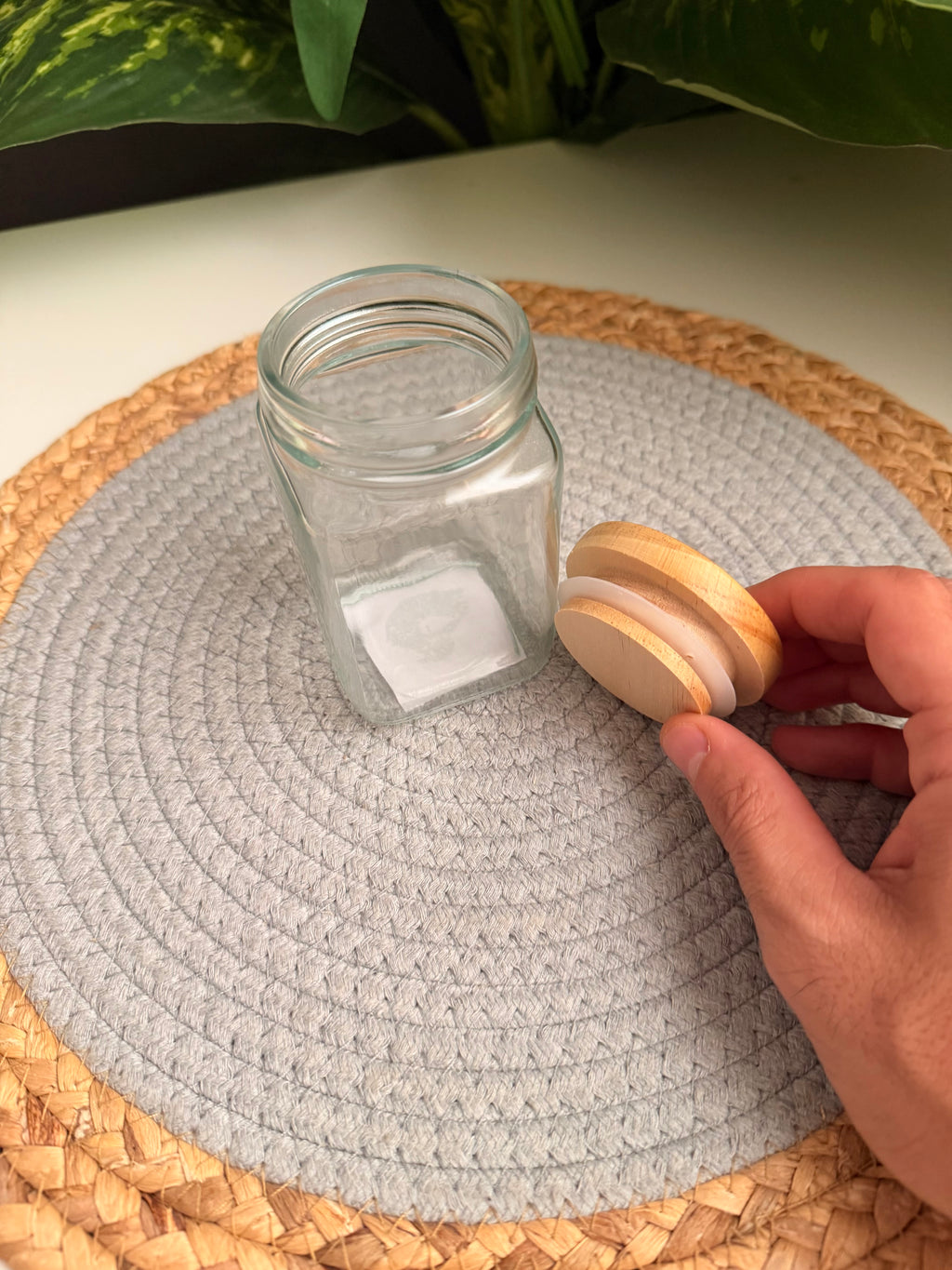 One glass jar 350ml (مستاطيل بالقطعه) (code333)