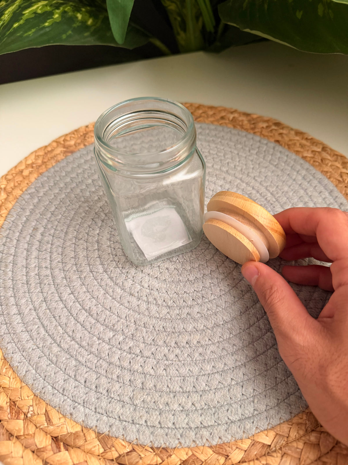 One glass jar 350ml (مستاطيل بالقطعه) (code333)